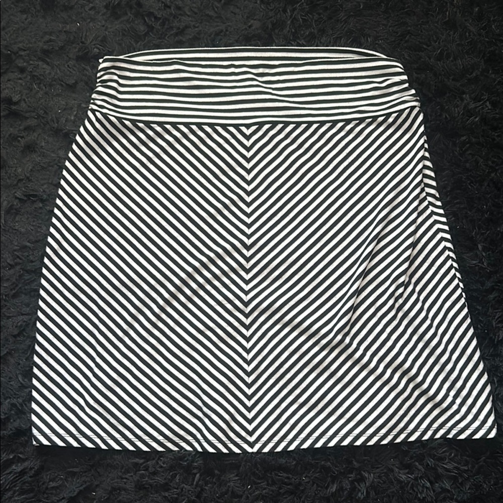 Faded Glory A-Line Black and White Mini Skirt